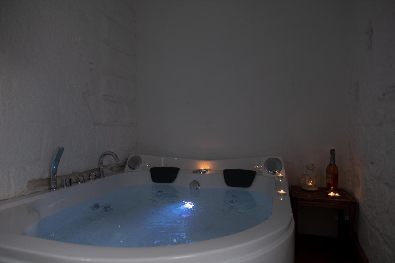 Amalfi Pool Suite - Puglia Mia Apartments Monopoli Ngoại thất bức ảnh