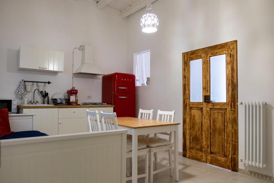Amalfi Pool Suite - Puglia Mia Apartments Monopoli Ngoại thất bức ảnh