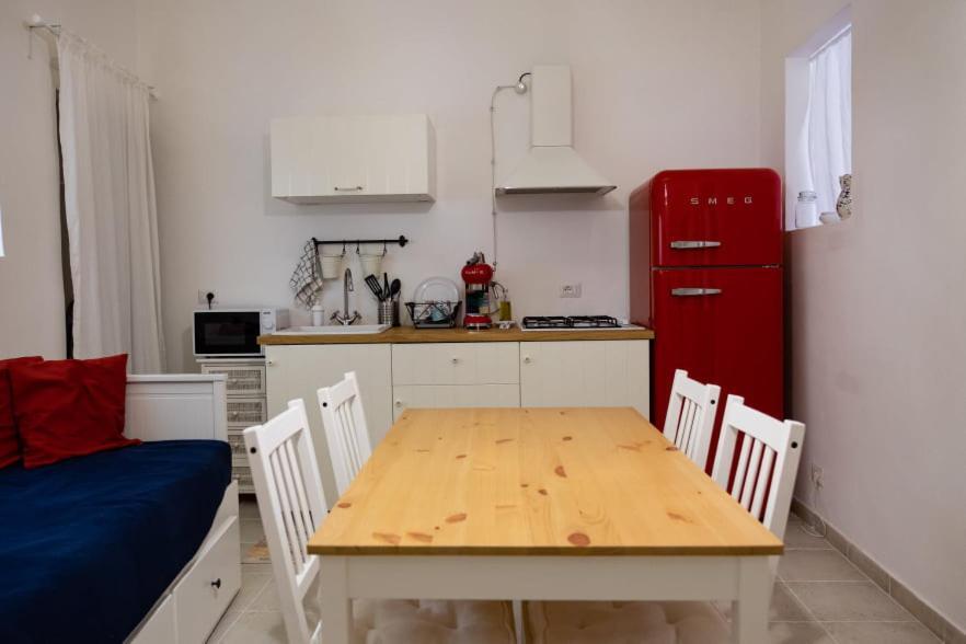 Amalfi Pool Suite - Puglia Mia Apartments Monopoli Ngoại thất bức ảnh